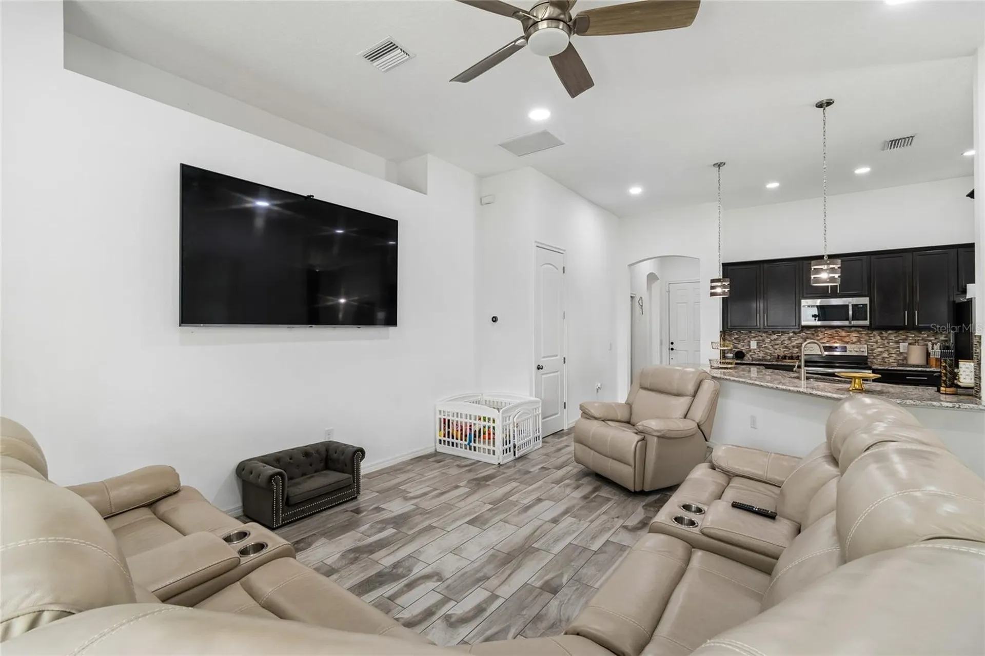 943 Old Windsor Way Spring Hill FL 34609