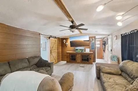 10927 Luana Drive Leesburg FL 34788