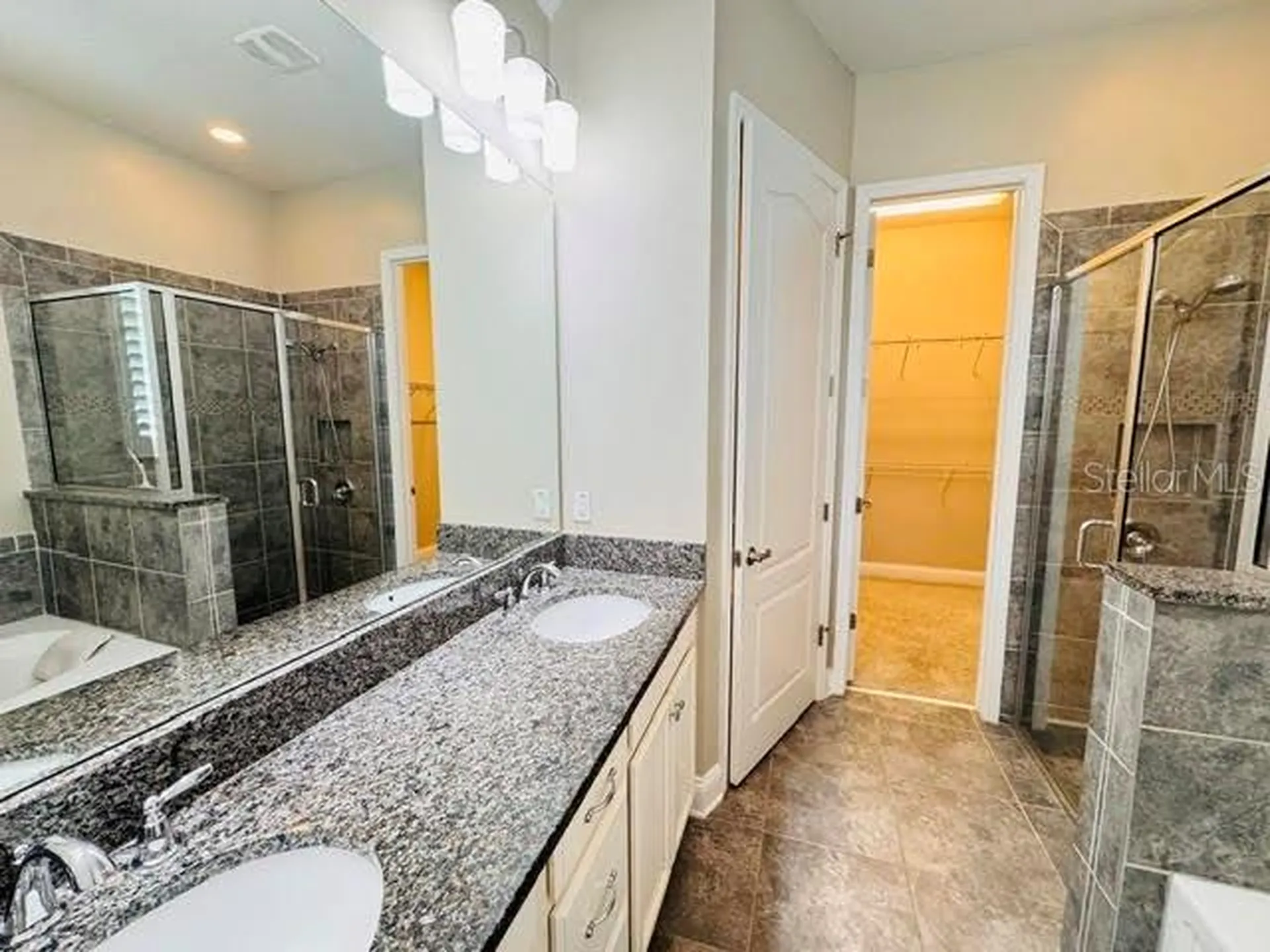7761 Laureate Boulevard Orlando FL 32827