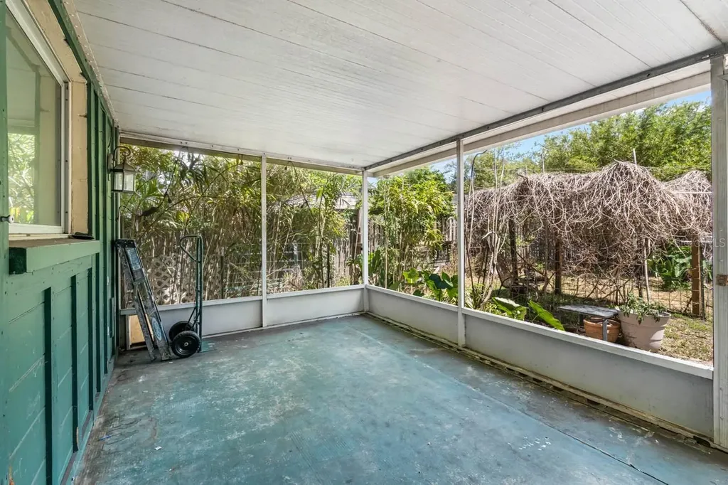 201 Mason Street Brandon FL 33511