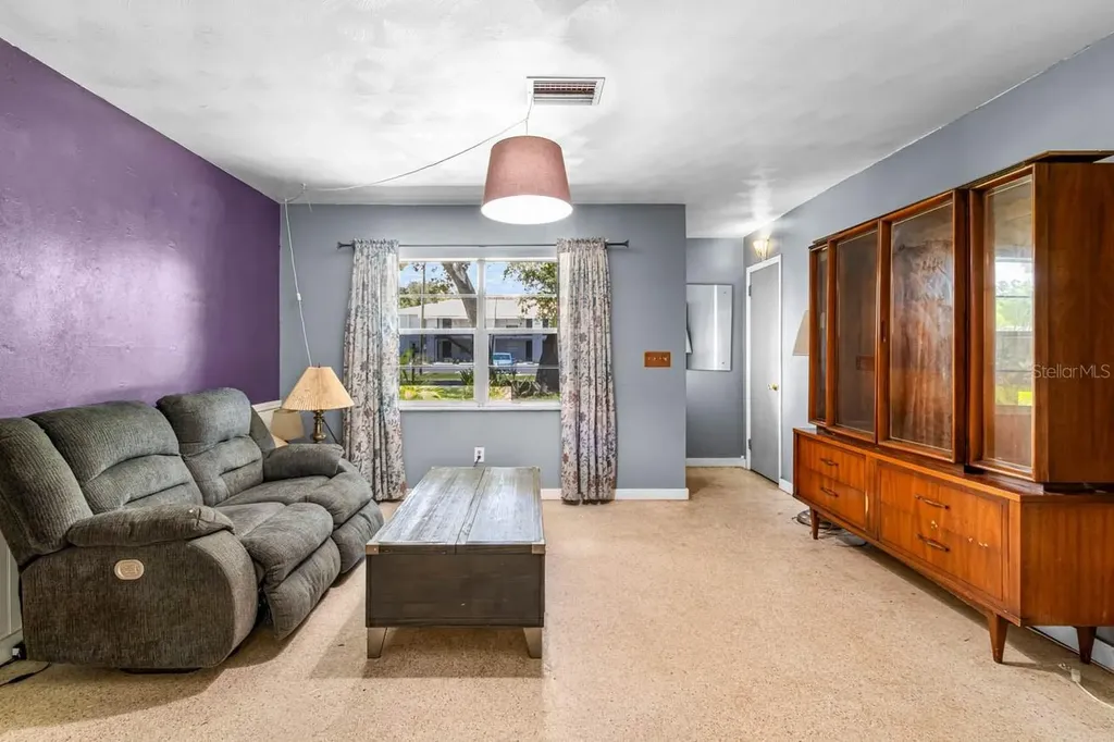 201 Mason Street Brandon FL 33511