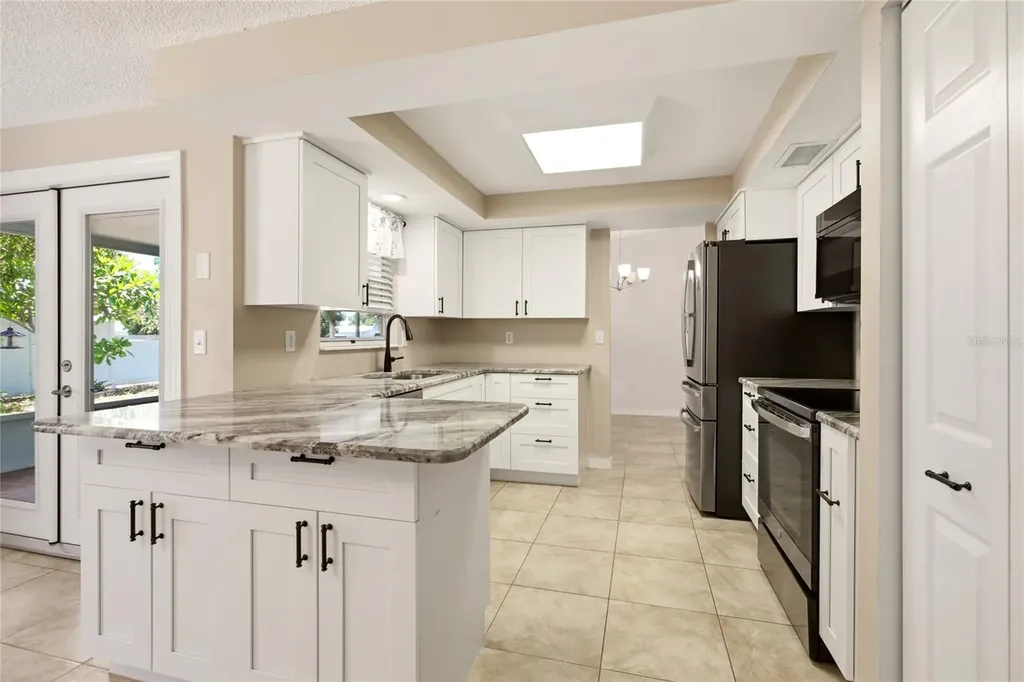 6807 36th Ave Dr W Bradenton FL 34209