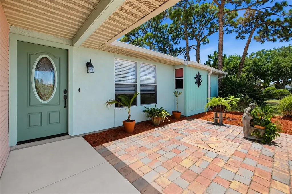 6807 36th Ave Dr W Bradenton FL 34209