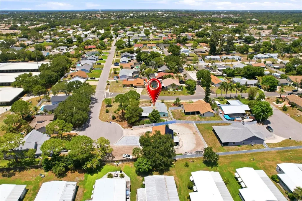 6807 36th Ave Dr W Bradenton FL 34209