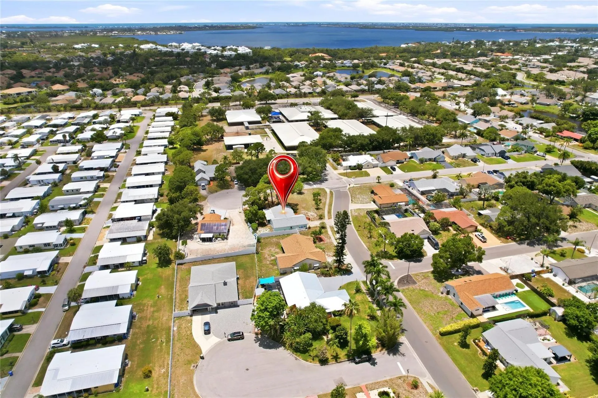 6807 36th Ave Dr W Bradenton FL 34209