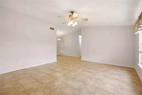6807 36th Ave Dr W Bradenton FL 34209