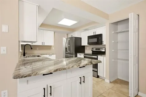 6807 36th Ave Dr W Bradenton FL 34209