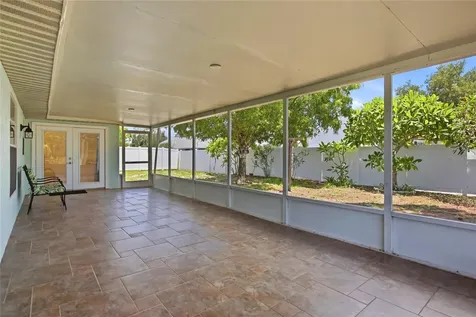 6807 36th Ave Dr W Bradenton FL 34209