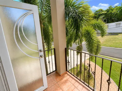 Urb. Morovis Del Norte #614 Calle Uruguay Morovis PR 00687