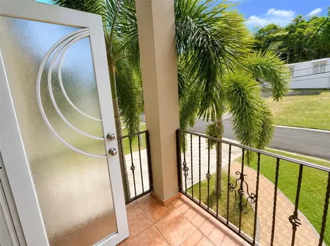Urb. Morovis Del Norte #614 Calle Uruguay Morovis PR 00687