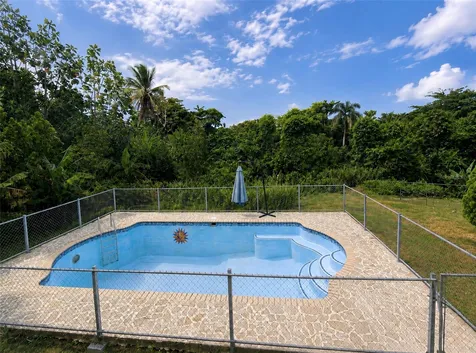 Urb. Morovis Del Norte #614 Calle Uruguay Morovis PR 00687