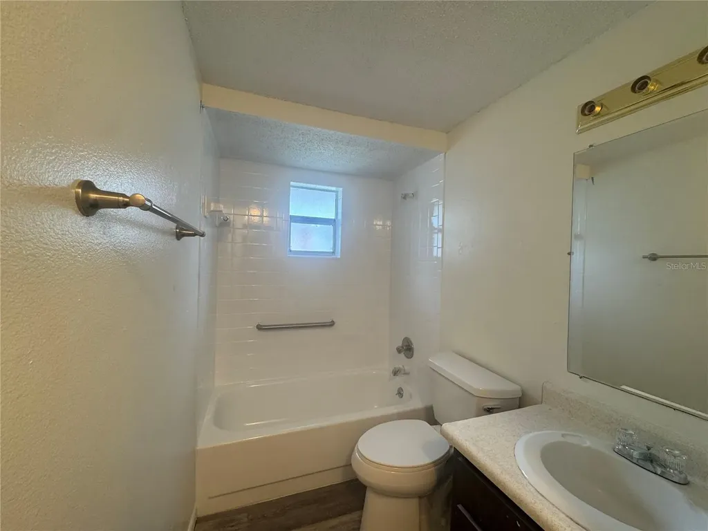 1004 Melrose Street Seffner FL 33584