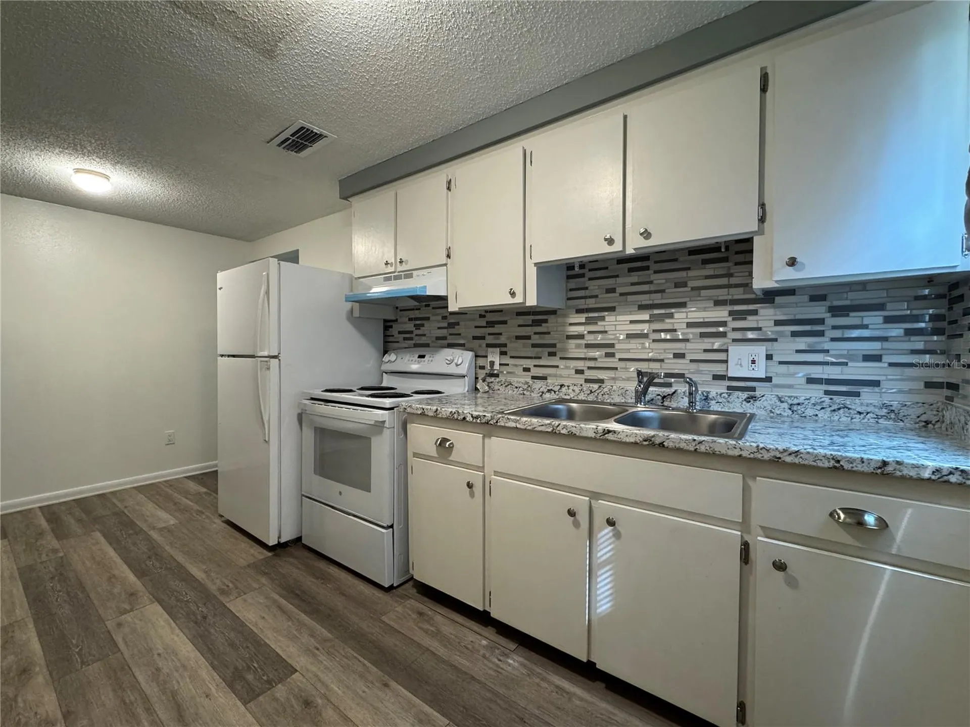 1004 Melrose Street Seffner FL 33584