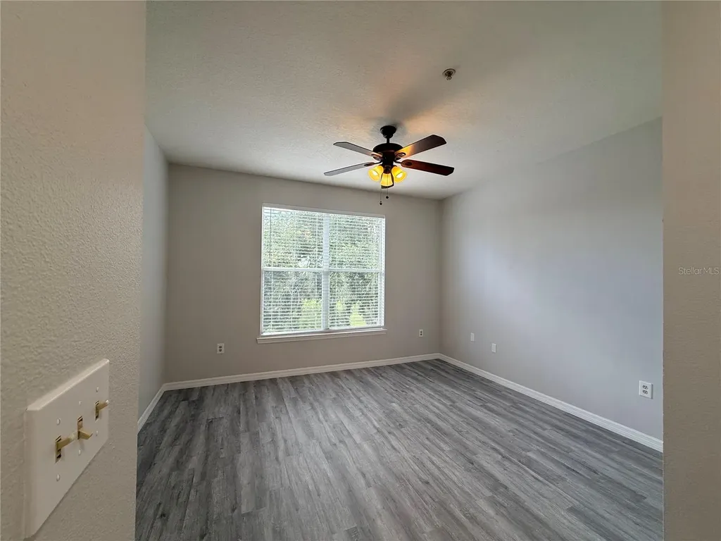 5618 Pinnacle Heights Circle Tampa FL 33624
