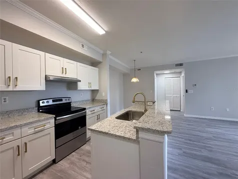 5618 Pinnacle Heights Circle Tampa FL 33624