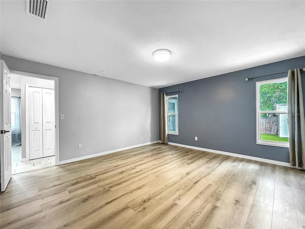 6809 S Himes Avenue Tampa FL 33611
