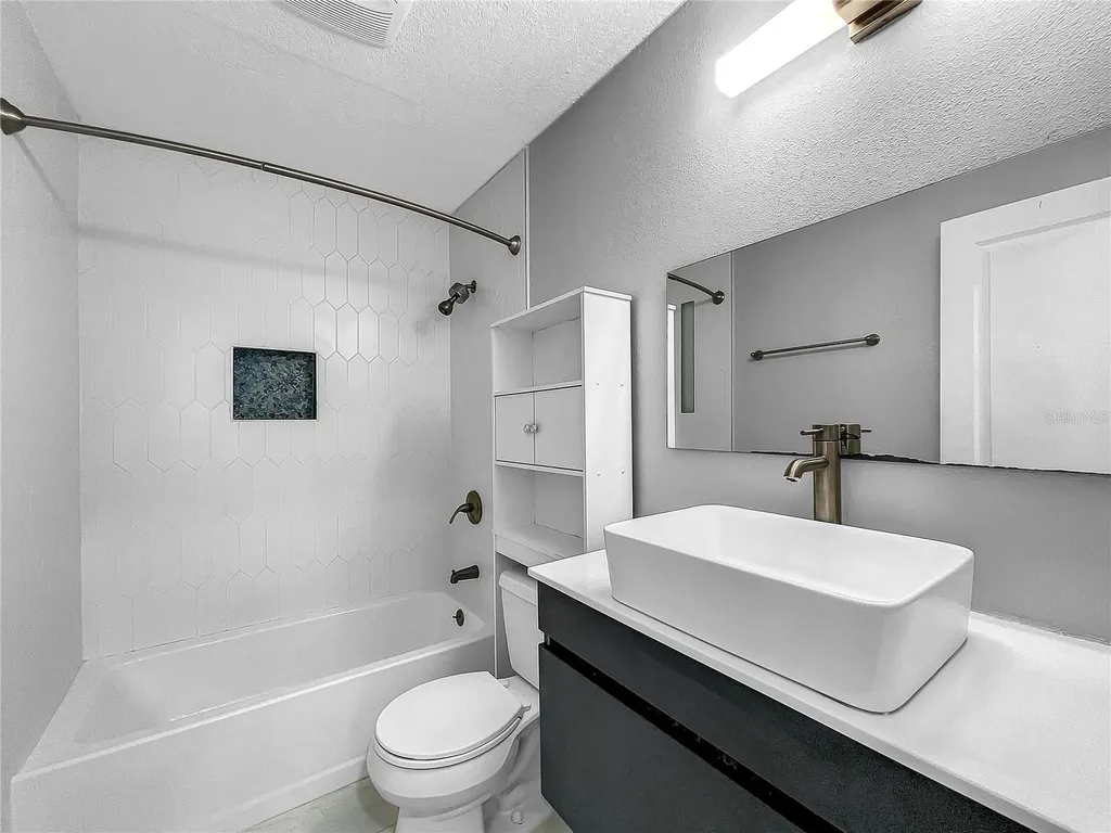 6809 S Himes Avenue Tampa FL 33611