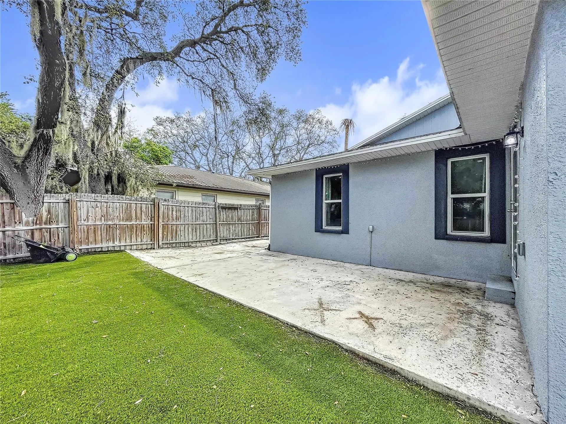 6809 S Himes Avenue Tampa FL 33611