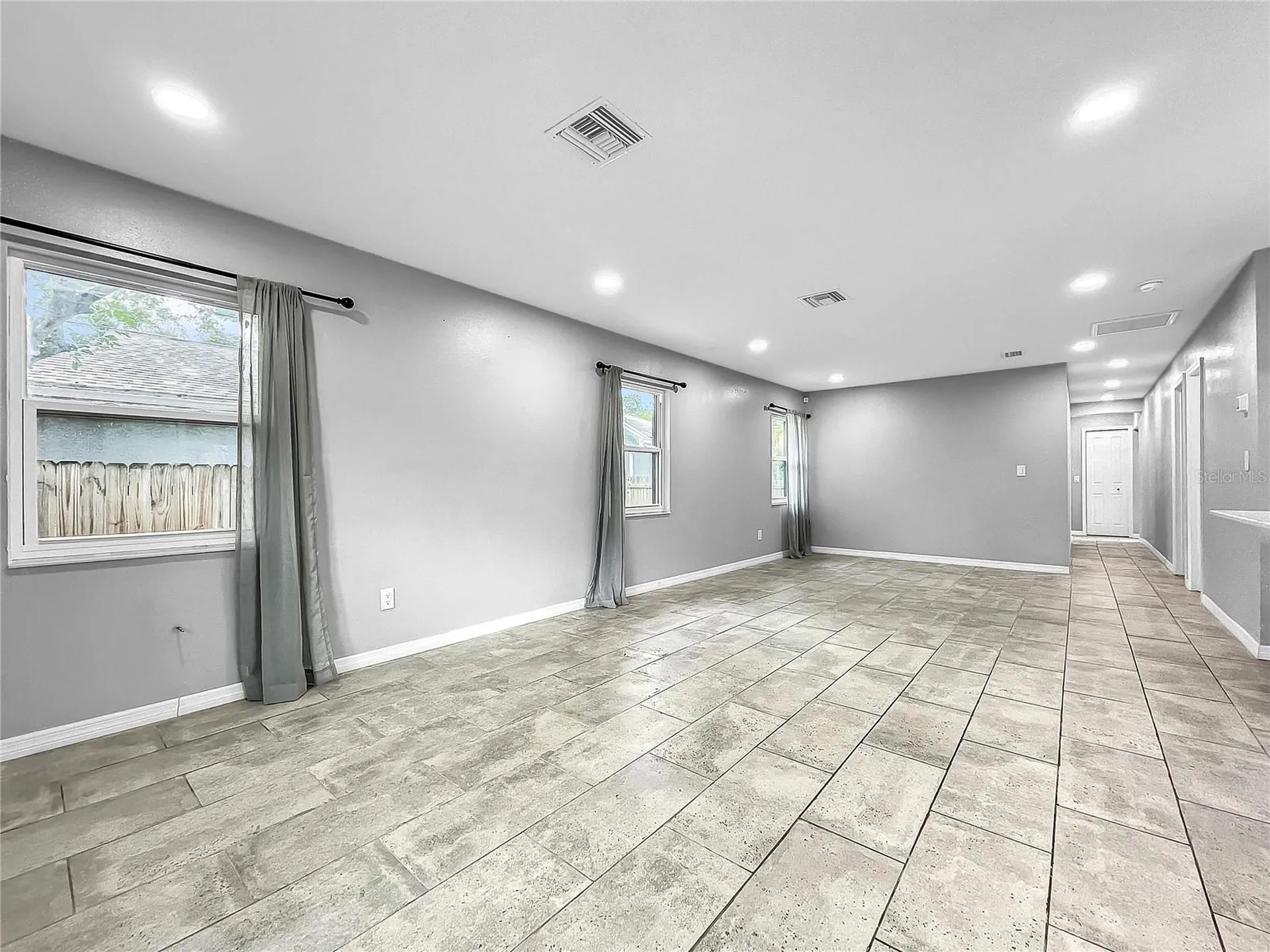 6809 S Himes Avenue Tampa FL 33611