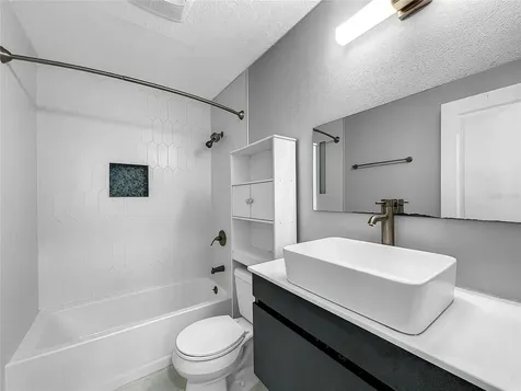 6809 S Himes Avenue Tampa FL 33611