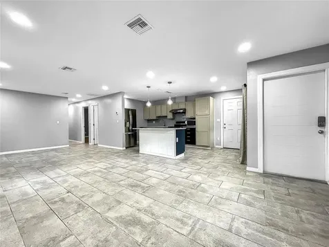 6809 S Himes Avenue Tampa FL 33611