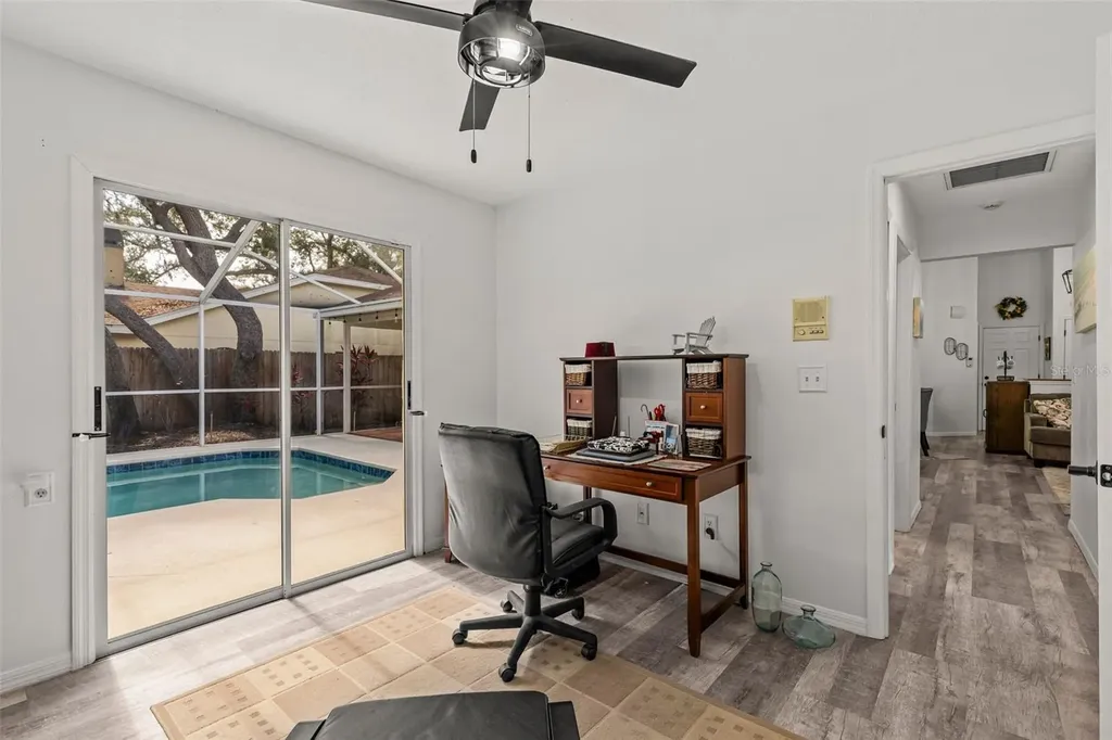 1090 Rolling Oaks Avenue Tarpon Springs FL 34689