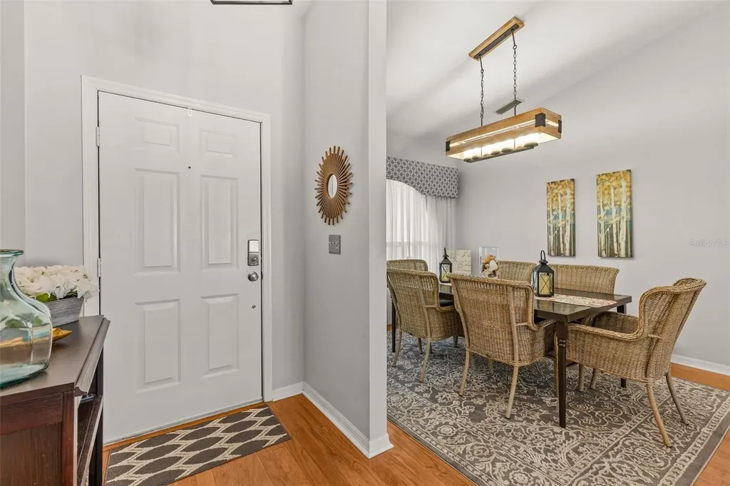 1090 Rolling Oaks Avenue Tarpon Springs FL 34689