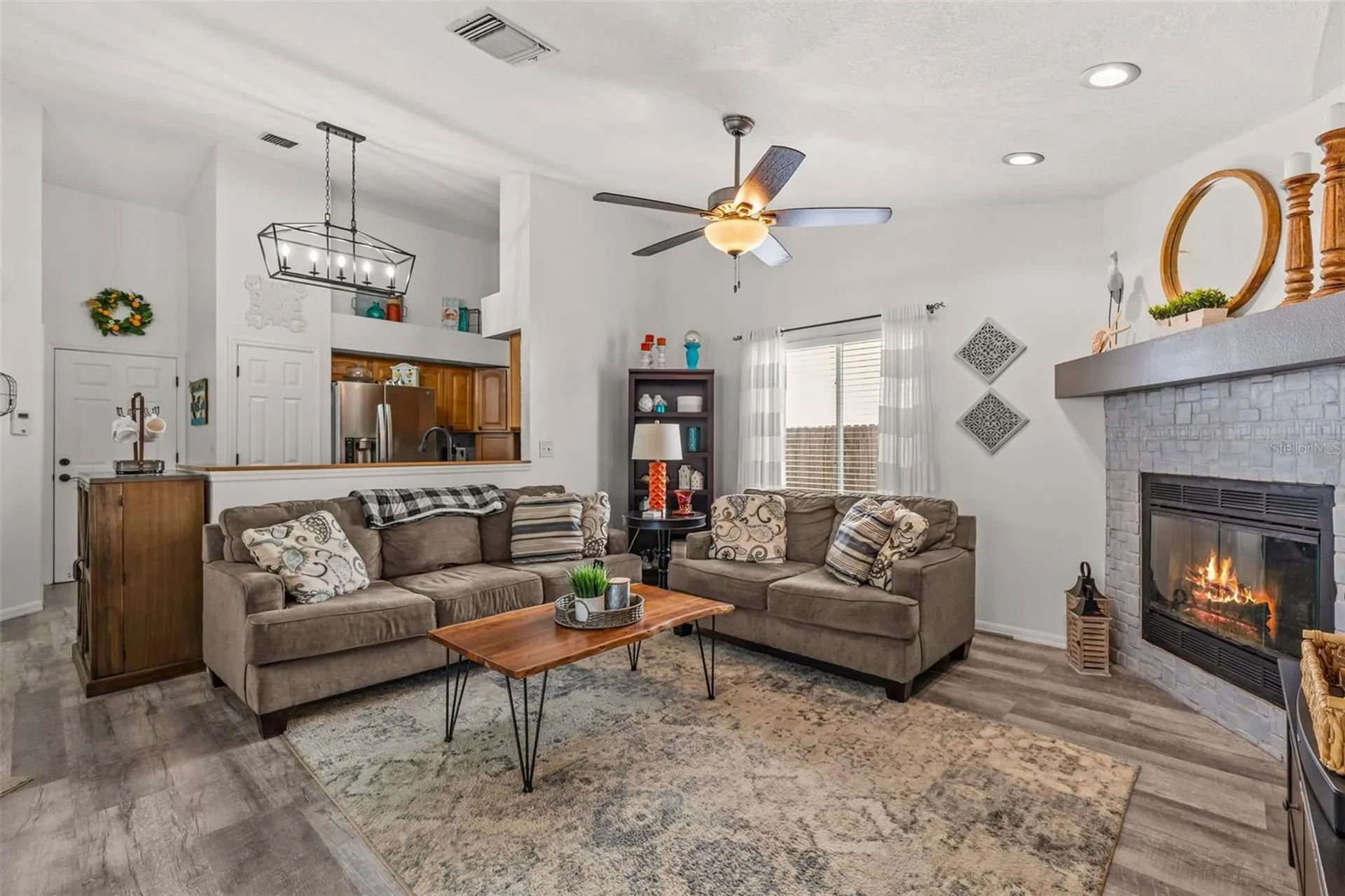 1090 Rolling Oaks Avenue Tarpon Springs FL 34689