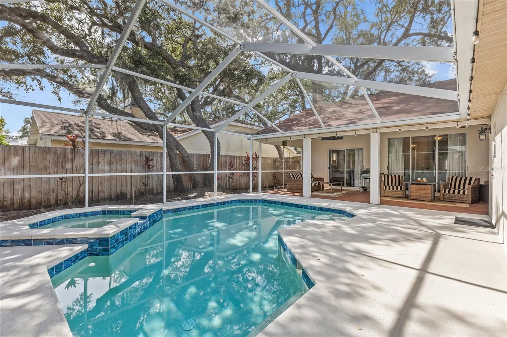 1090 Rolling Oaks Avenue Tarpon Springs FL 34689