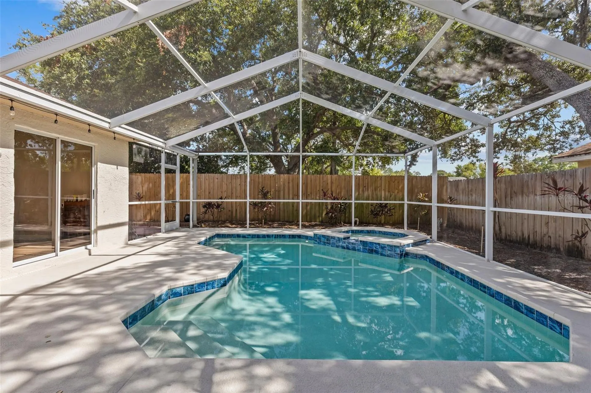 1090 Rolling Oaks Avenue Tarpon Springs FL 34689