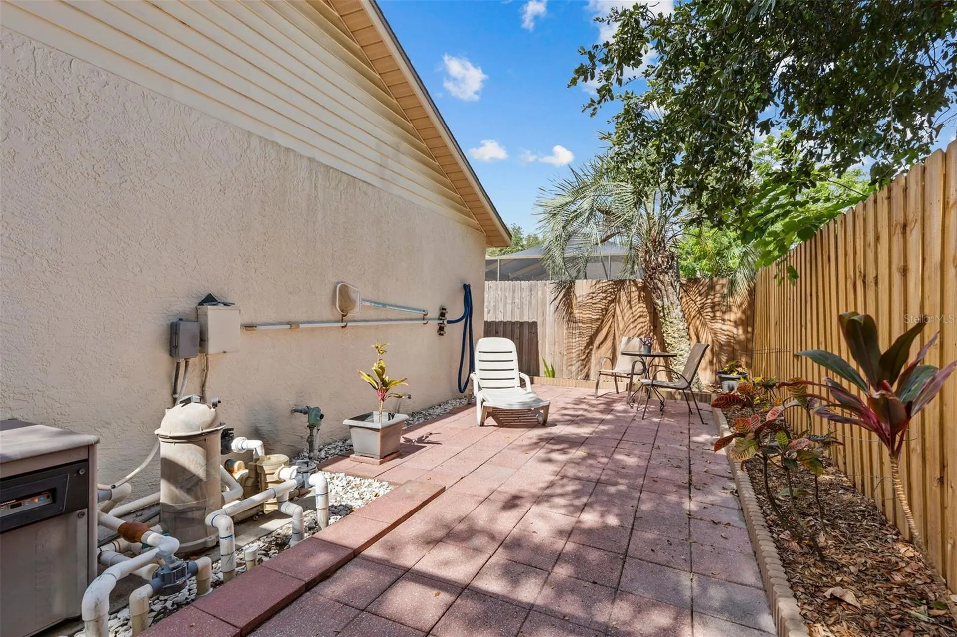 1090 Rolling Oaks Avenue Tarpon Springs FL 34689