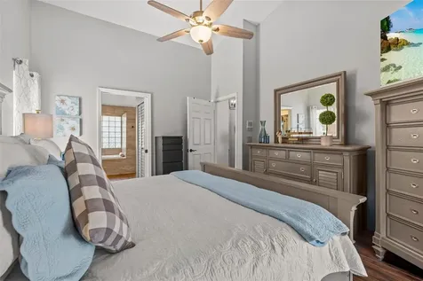 1090 Rolling Oaks Avenue Tarpon Springs FL 34689