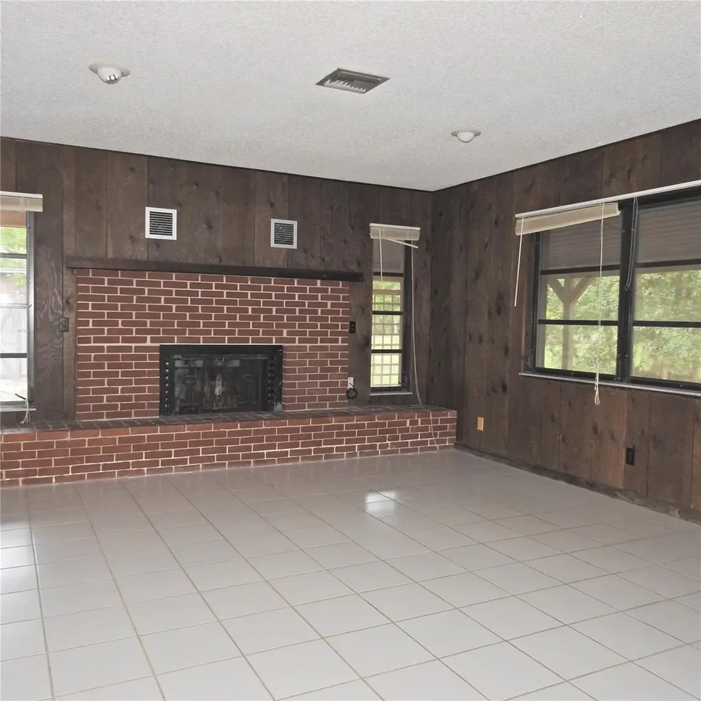 22154 Powell Road Brooksville FL 34602