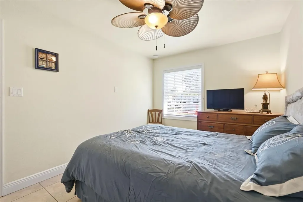 5191 Salmon Drive SE St Petersburg FL 33705