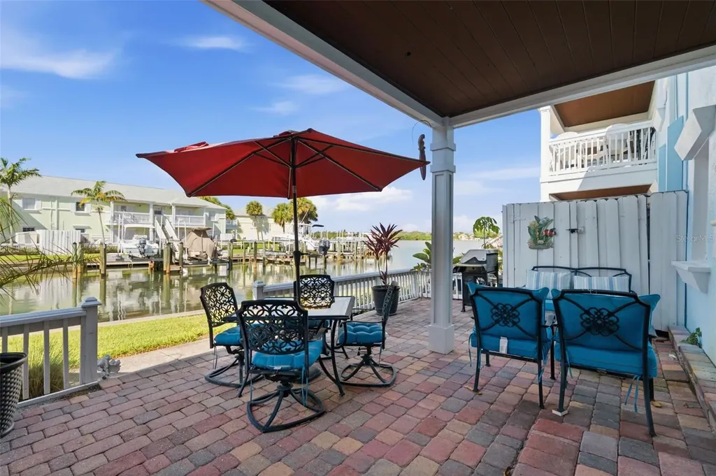 5191 Salmon Drive SE St Petersburg FL 33705