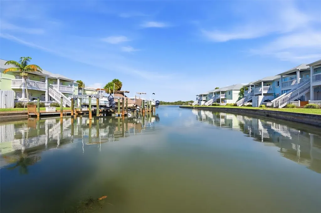 5191 Salmon Drive SE St Petersburg FL 33705
