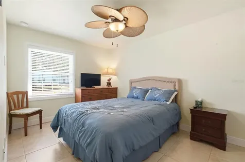 5191 Salmon Drive SE St Petersburg FL 33705