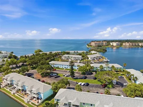 5191 Salmon Drive SE St Petersburg FL 33705