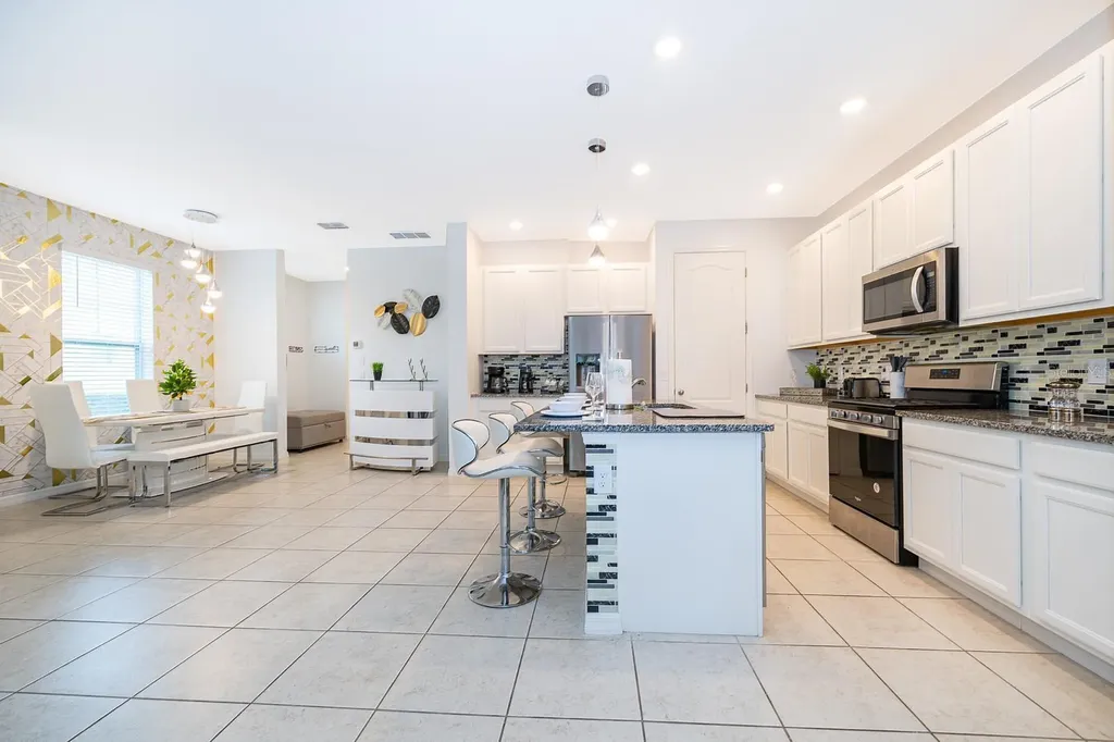 664 Benoi Drive Davenport FL 33896