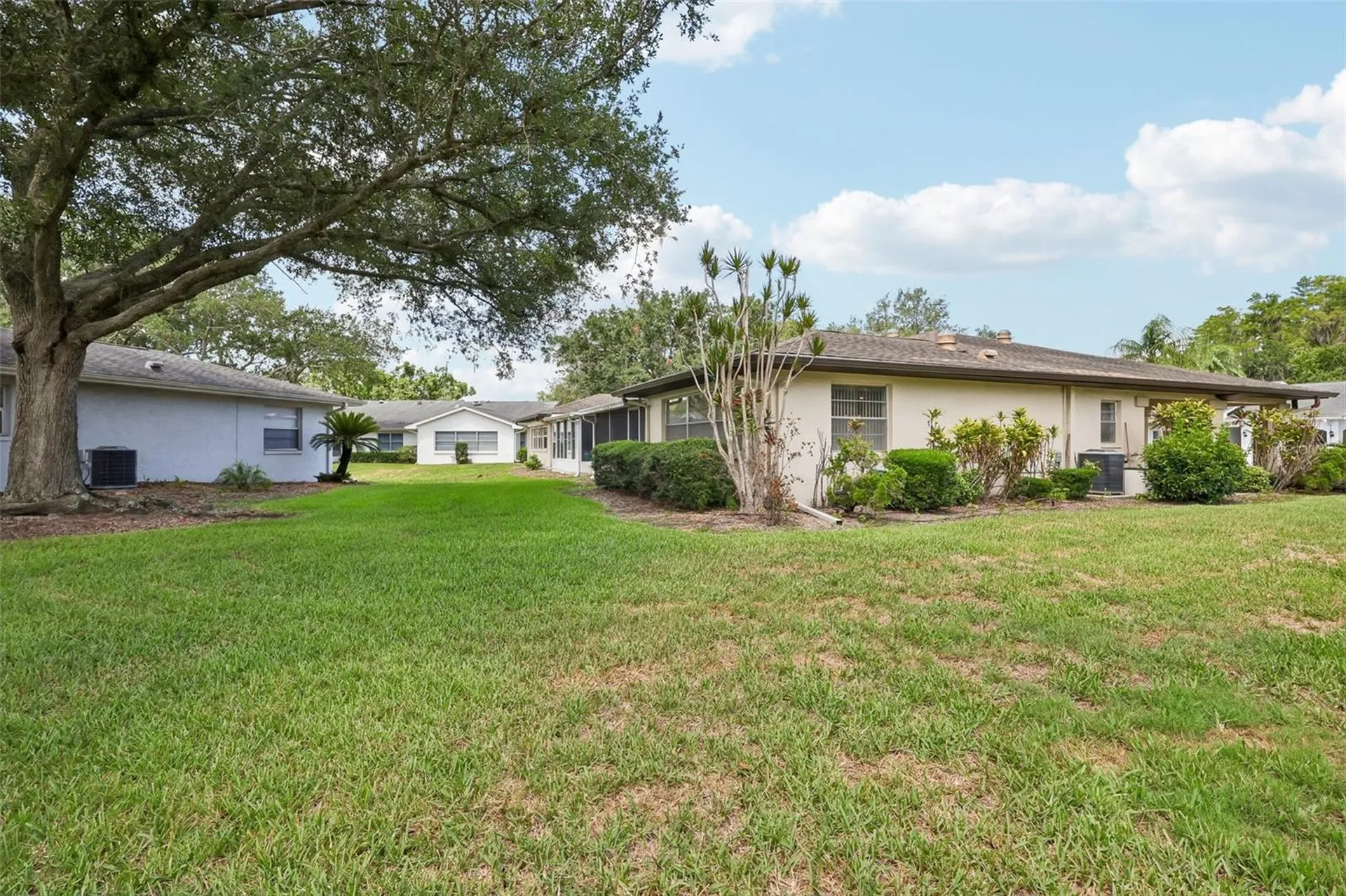 2017 Hampstead Circle Sun City Center FL 33573