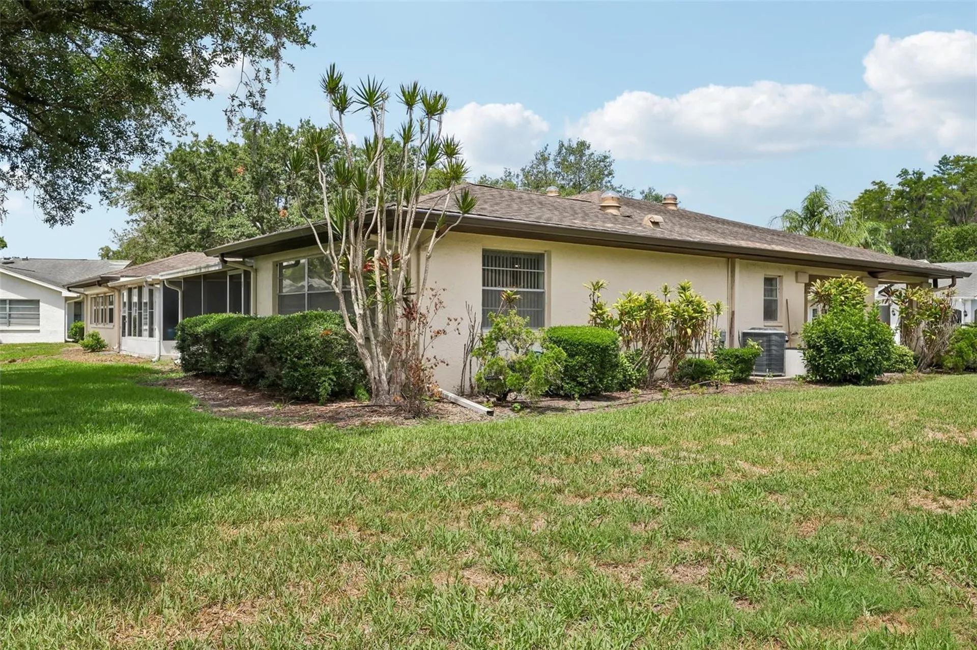 2017 Hampstead Circle Sun City Center FL 33573