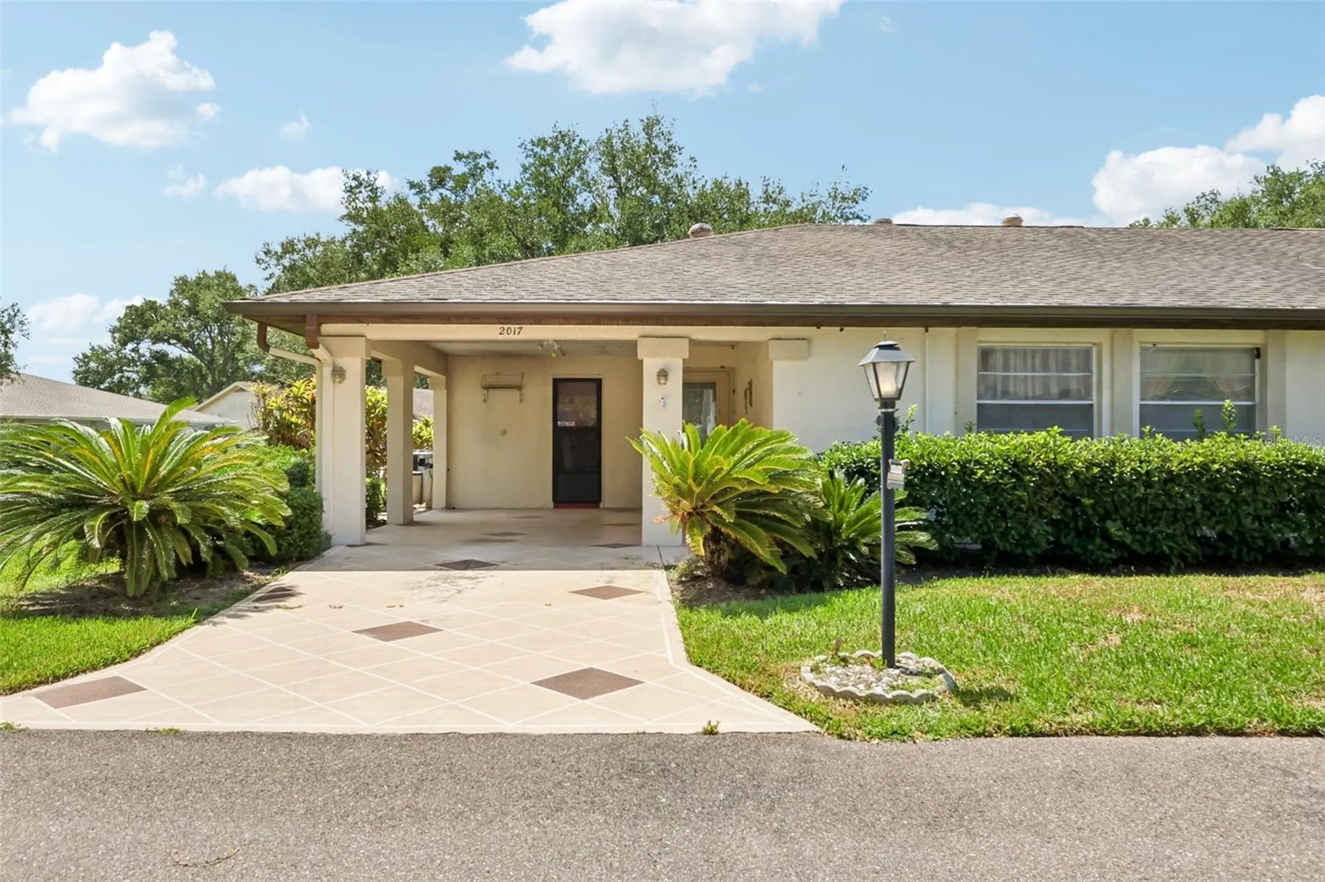 2017 Hampstead Circle Sun City Center FL 33573