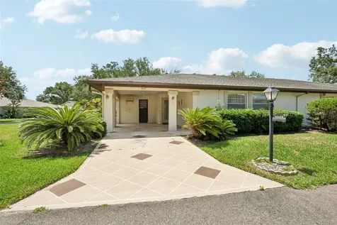 2017 Hampstead Circle Sun City Center FL 33573
