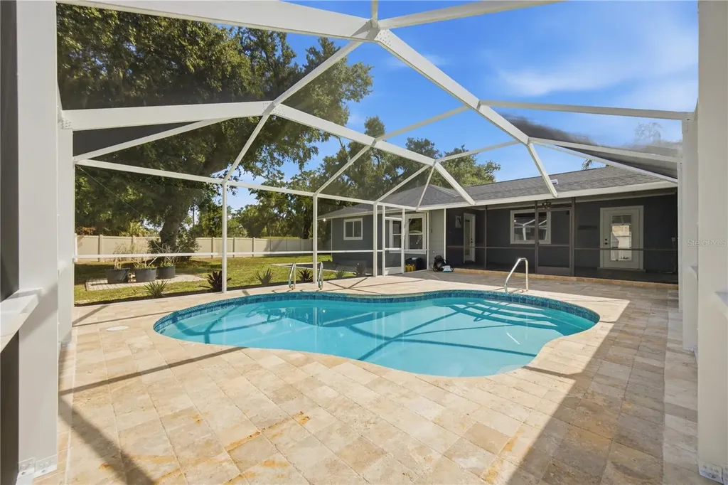 1964 Par Place Sarasota FL 34240