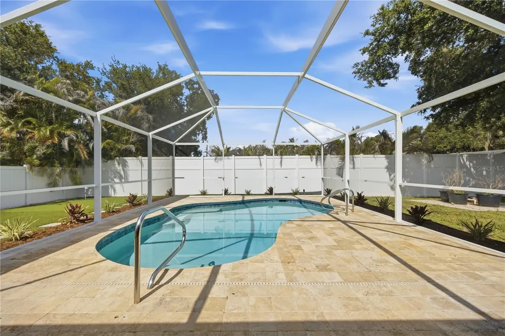 1964 Par Place Sarasota FL 34240