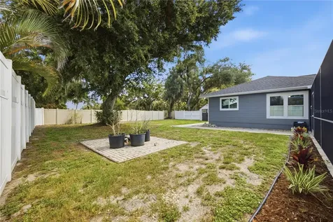 1964 Par Place Sarasota FL 34240