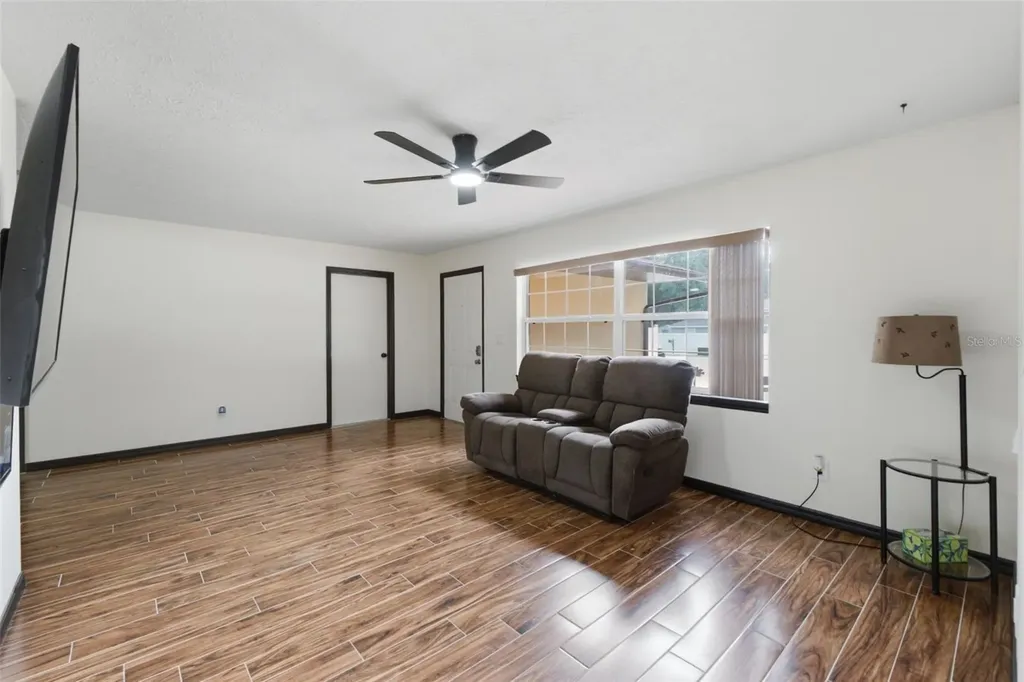 6302 NW 67th Terrace Ocala FL 34482