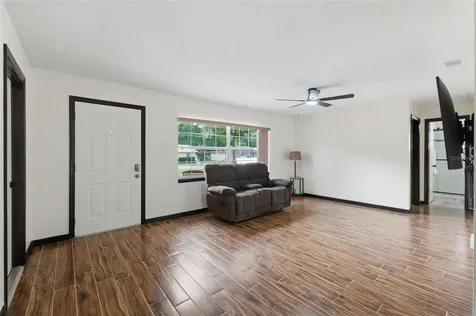 6302 NW 67th Terrace Ocala FL 34482