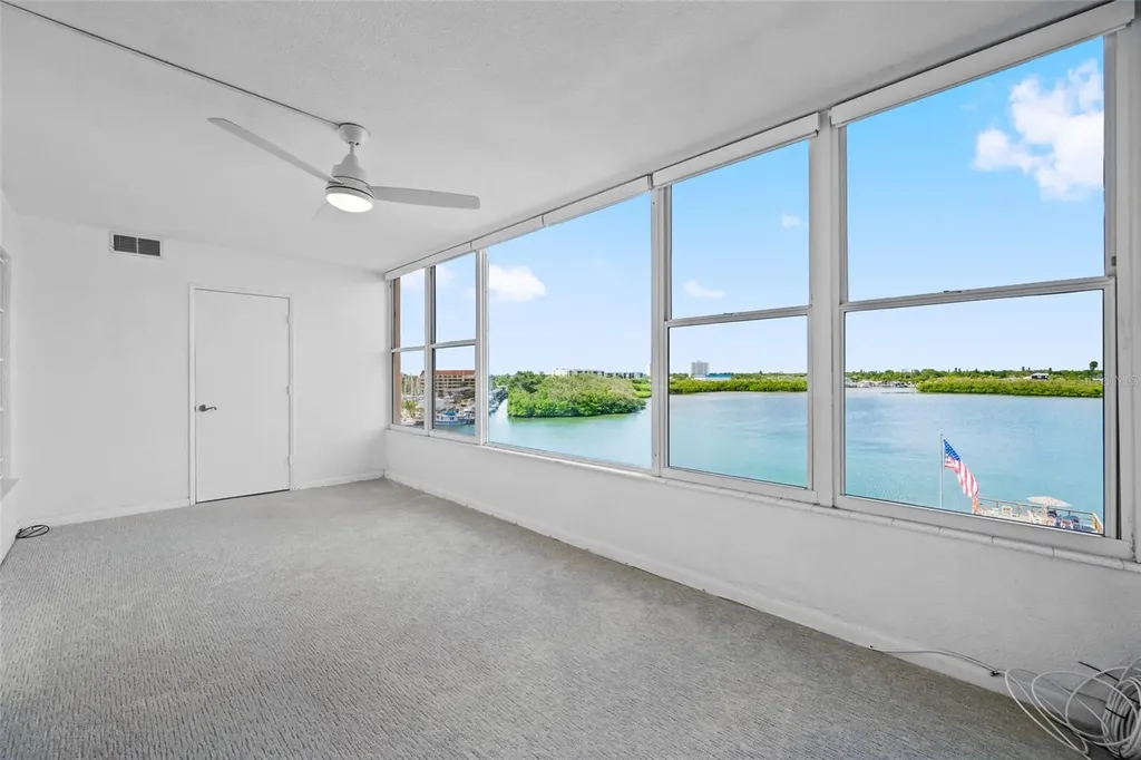 1847 Shore Drive S St Petersburg FL 33707