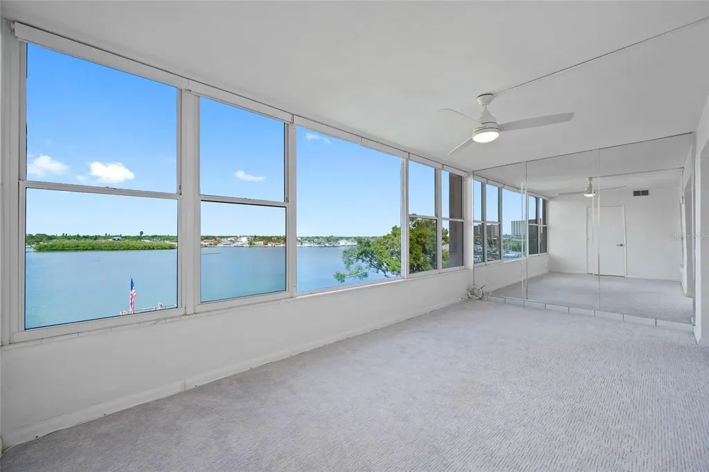 1847 Shore Drive S St Petersburg FL 33707
